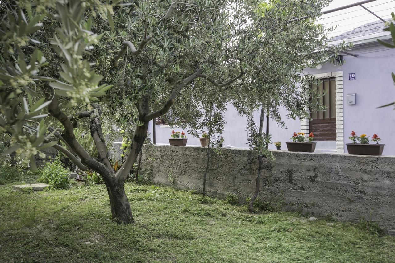 Old Salona Apartment Exterior photo